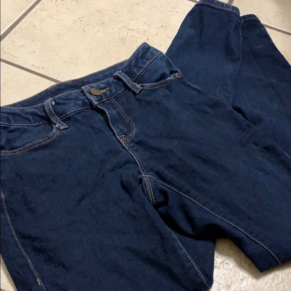 Jeans - Picture 2 of 3